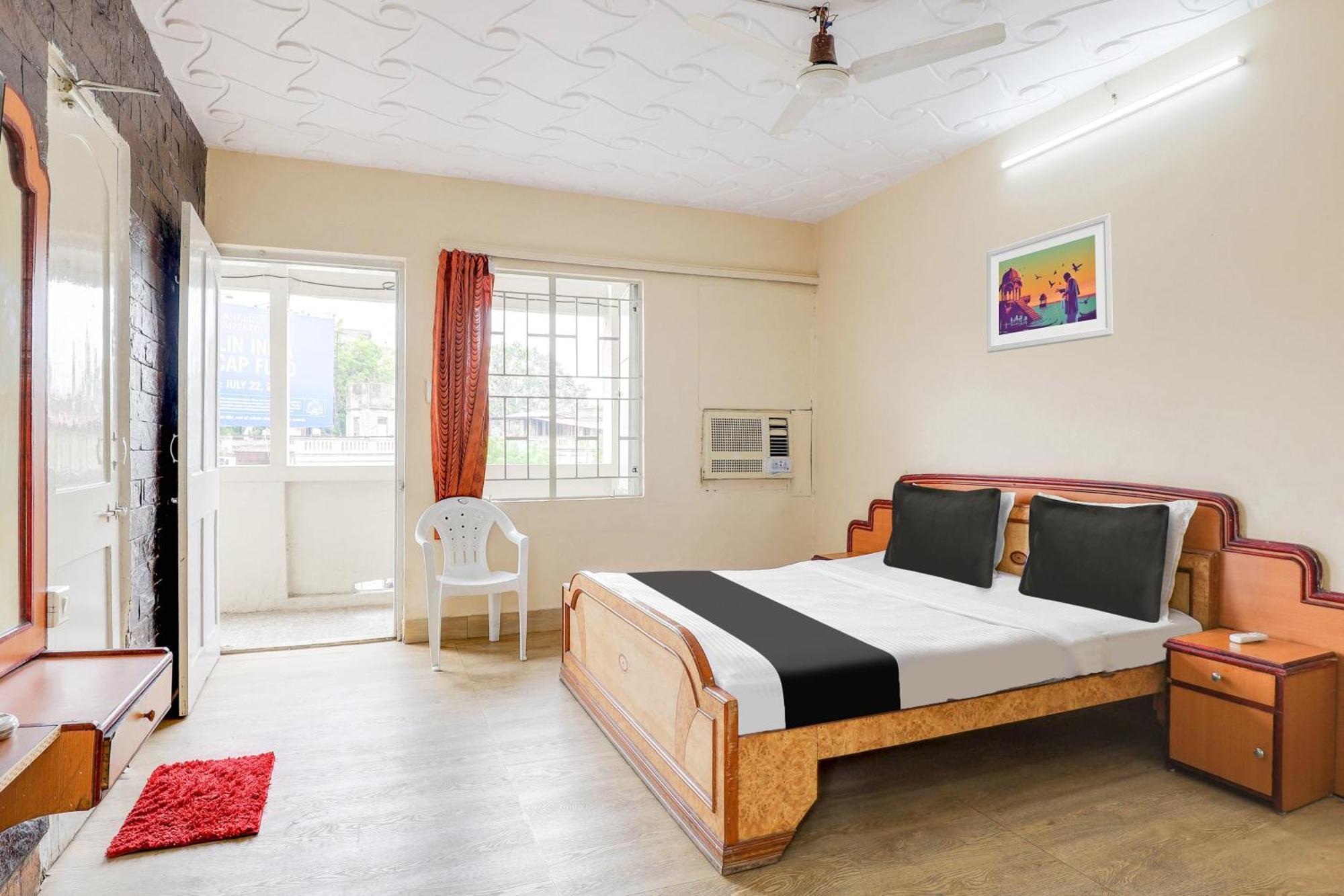 Hotel O Ellis Ахмедабад Экстерьер фото